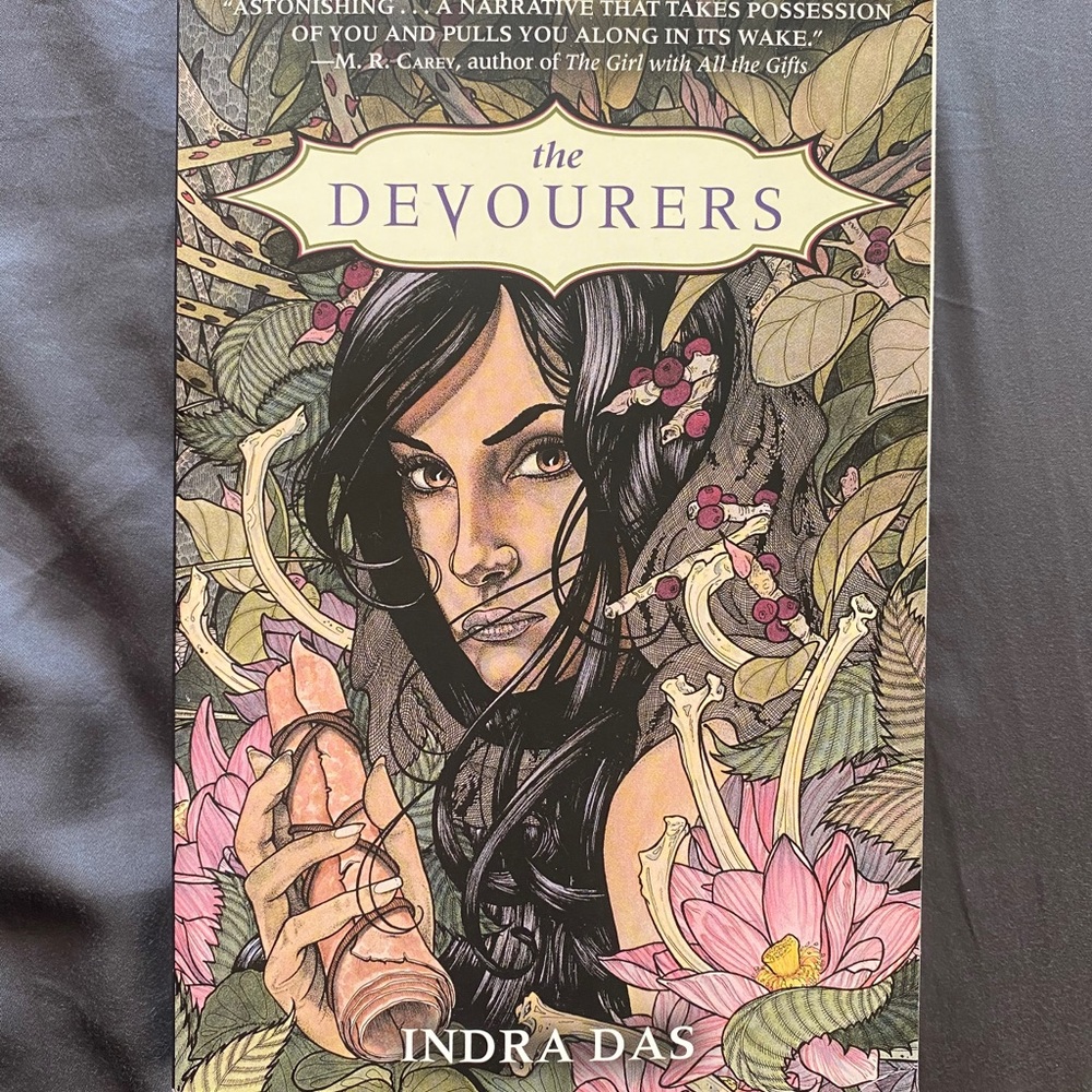 3📚$10//The devourera
